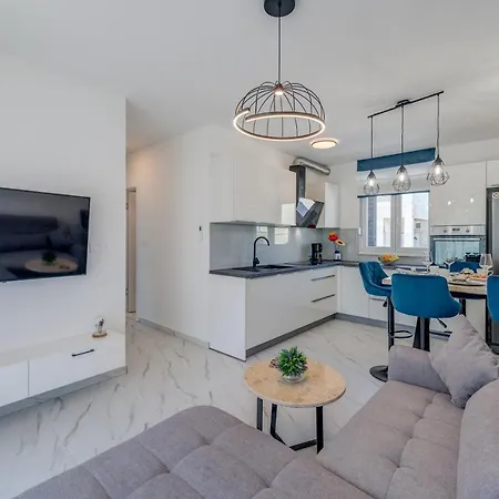 Luxury Giga Apartment Split