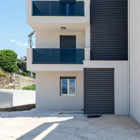 Apartment Luxury Giga *