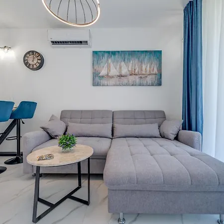 Apartment Luxury Giga *