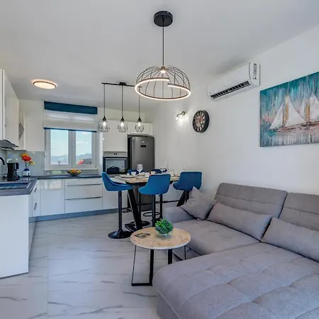 Luxury Giga Apartment Split